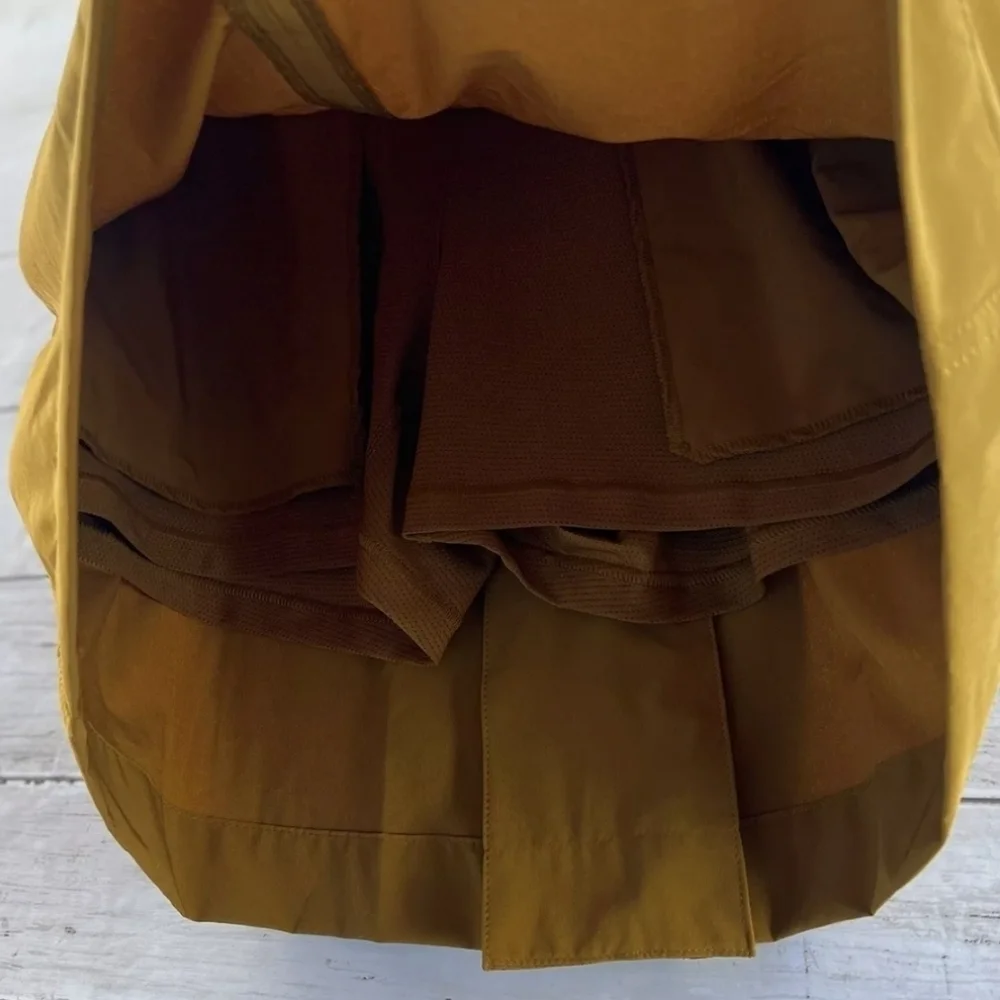 Athleta Vienna cargo skort